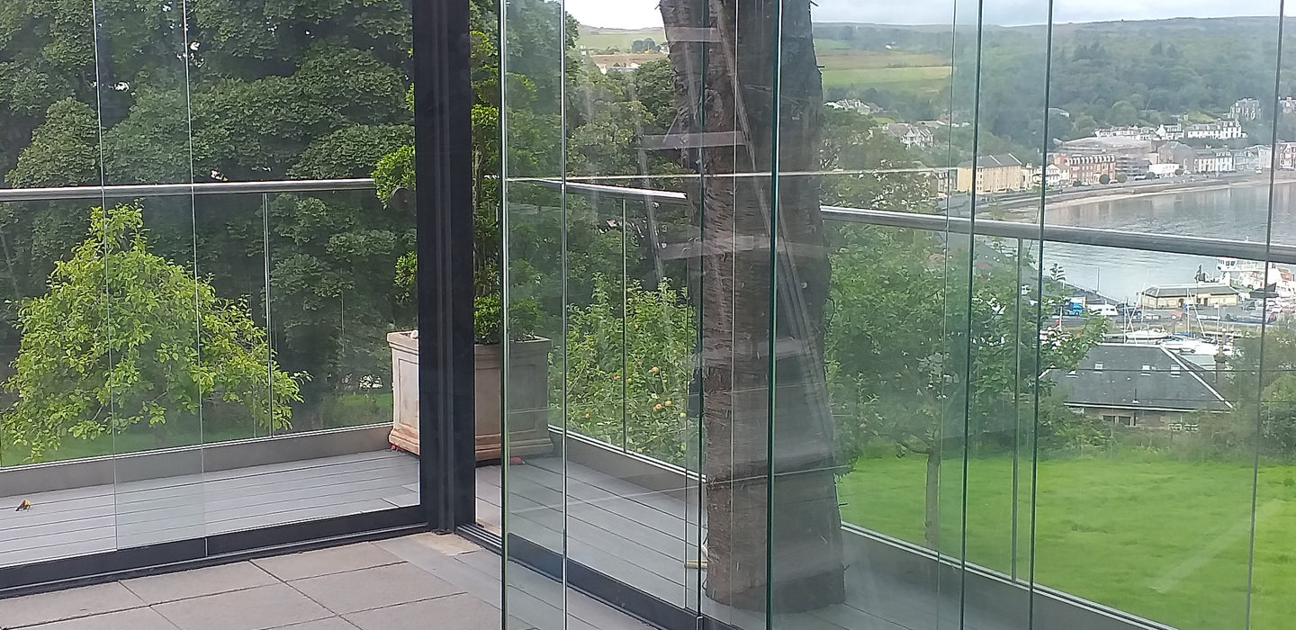 Nova Titan Aluminium Pergola 4m x 3m  optional Glass Sliding Doors - Grey